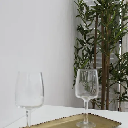 Encanto De La Catedral Ha Loft Apartment *